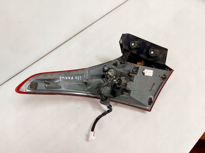 фото №8, Hyundai i30 ii лампа права задня w крила 92402-a50