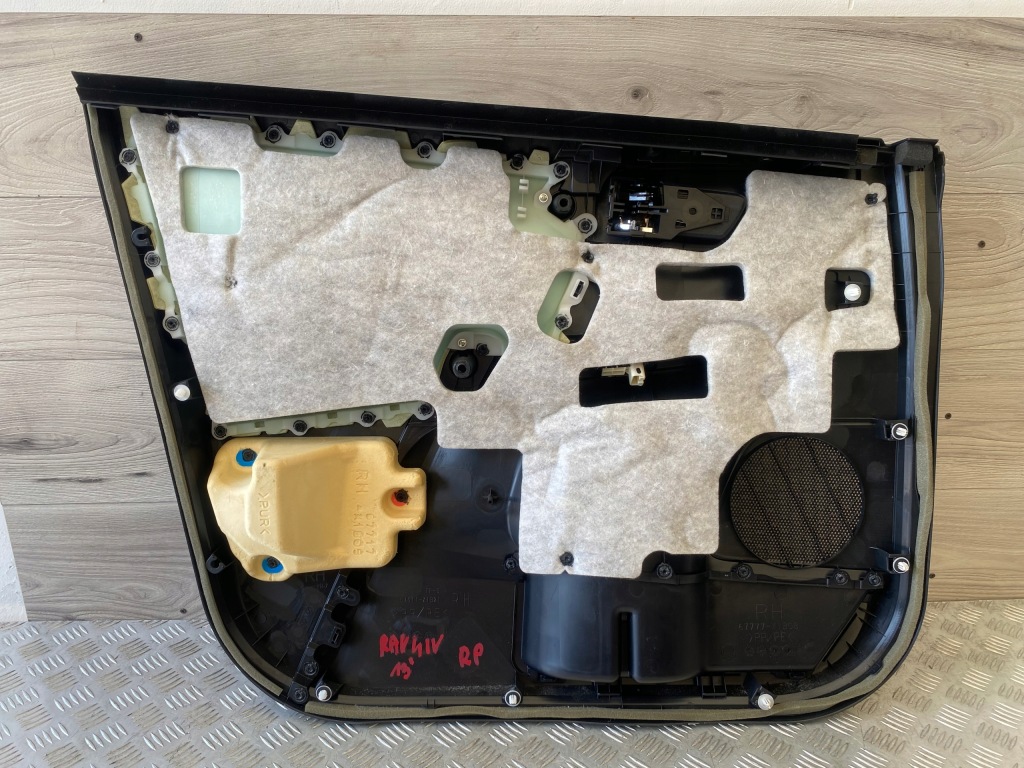 фото №12, Toyota rav4 iv 13-18 обшивка дверь передний правый перед 67717-x1b05