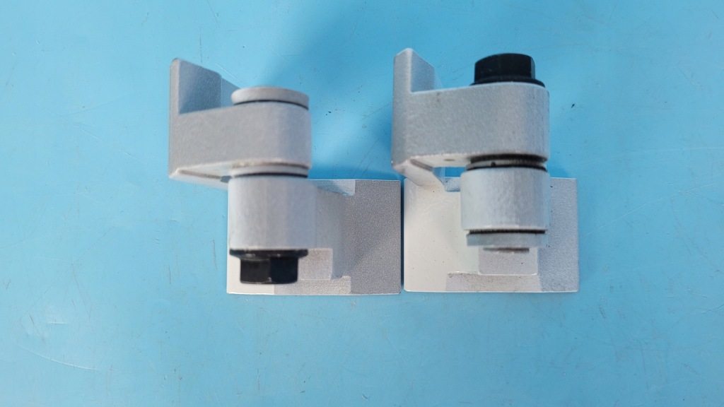 фото №8, Bmw 2' f44 218d петли дверь правый перед 7246066 7246068 комплект