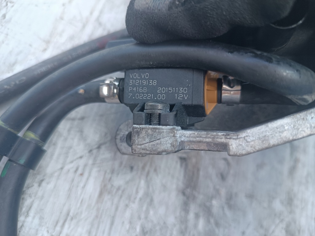 фото №1, Volvo xc60 xc70 s80 2.4d клапан вакуумa 31219138