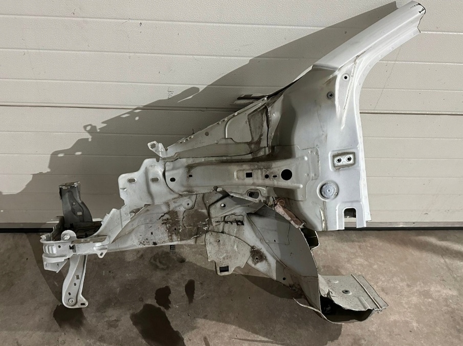 фото №1, Четверть передняя левая правая перед peugeot 208 i