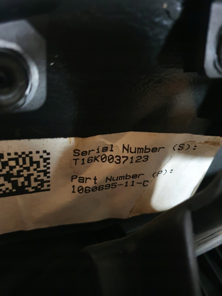 фото №9, Tesla model s панель приладів приладова / консоль