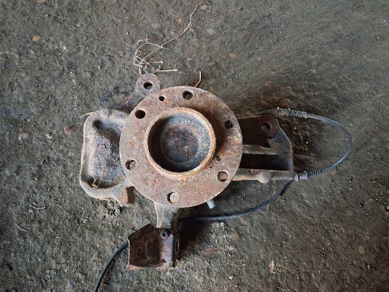 фото №1, Поворотный кулак ступица правый перед mercedes sprinter w906