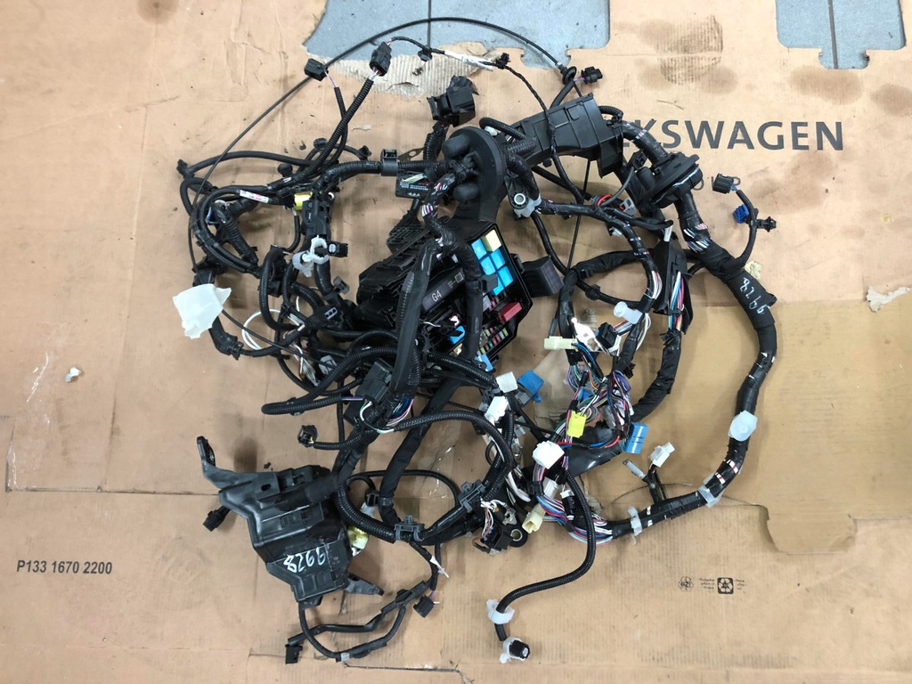 фото №1, Toyota yaris iv электропроводка жгут отсек двигателя