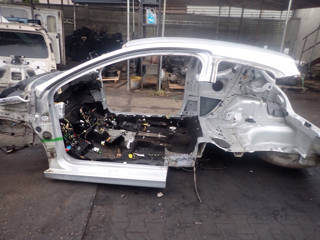 Купить Peugeot 207 06-09 3d 3 дверь порог левый стойка  четверть ezr