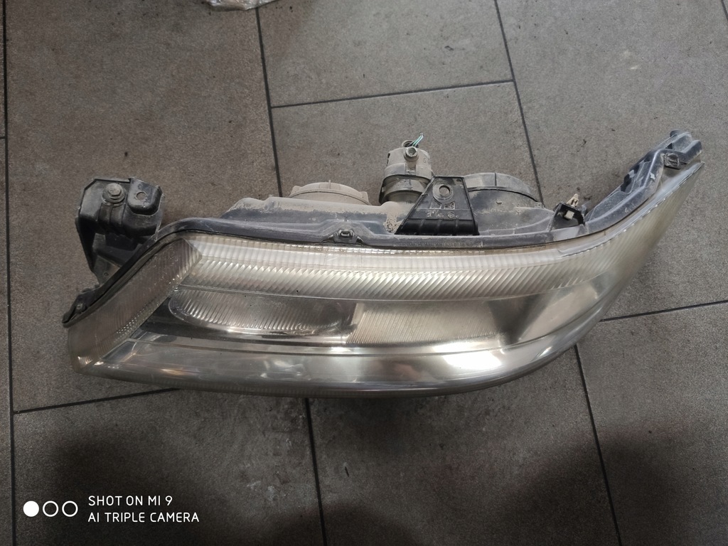 фото №2, Valeo 8200002845 фара лампа