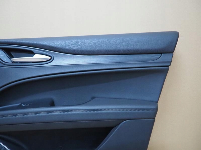 фото №3, Обивка дверь правый перед alfa romeo stelvio