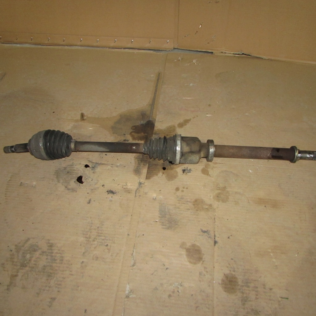 фото №1, Dacia logan i półośka правая 1,4 mpi 8v