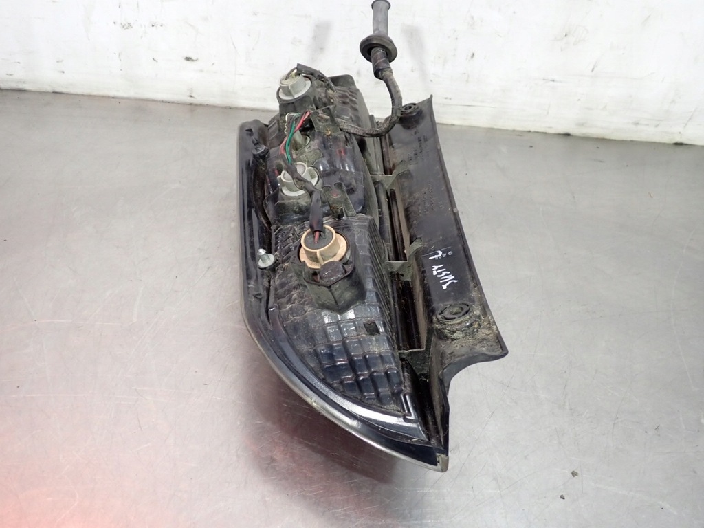 фото №7, Лампа левая задняя subaru justy iv