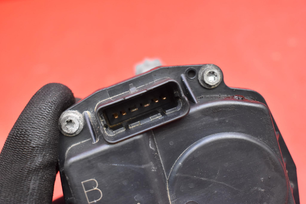 фото №8, Дроссельная заслонка 9652682880 citroen xsara picasso 1 i 1.8 16v 116 km 99-04