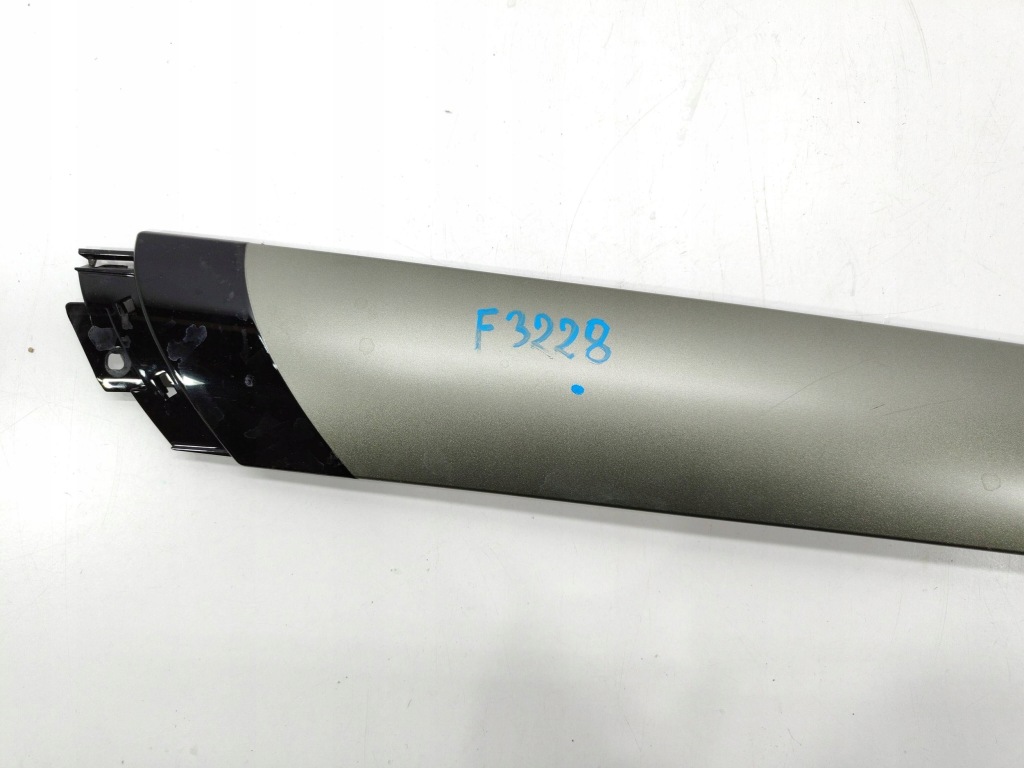 Land rover defender 2 l663 молдинг стекло лобовое l8b2-025a53-bd Цена