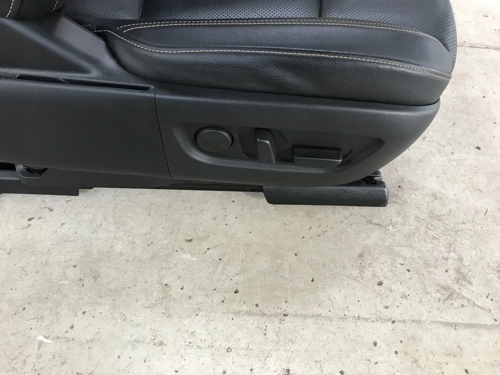 фото №8, Mazda cx-60 cx60 сиденье сиденья перед заднее сиденье задняя czarna кожа подогрев