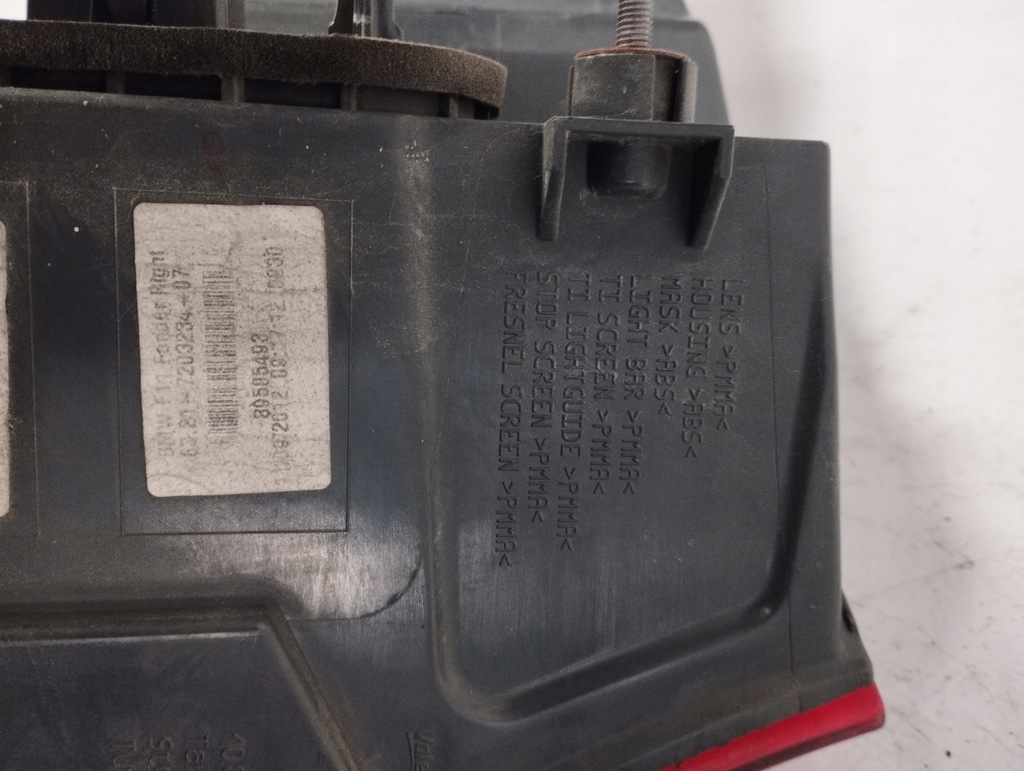 фото №13, Bmw f11 лампа правый задняя w крыло 7203234