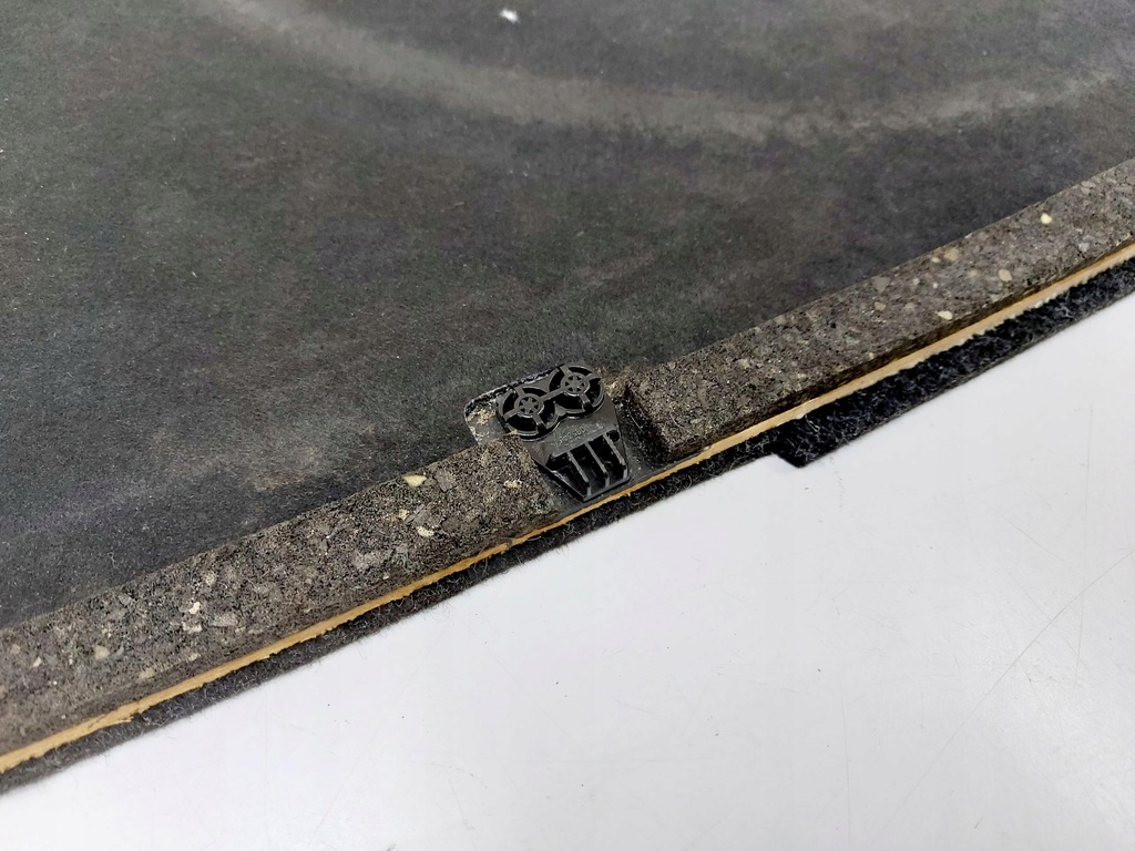 фото №7, Skoda superb iii 17r. коврик обшивка багажника kombi 3v9863463g