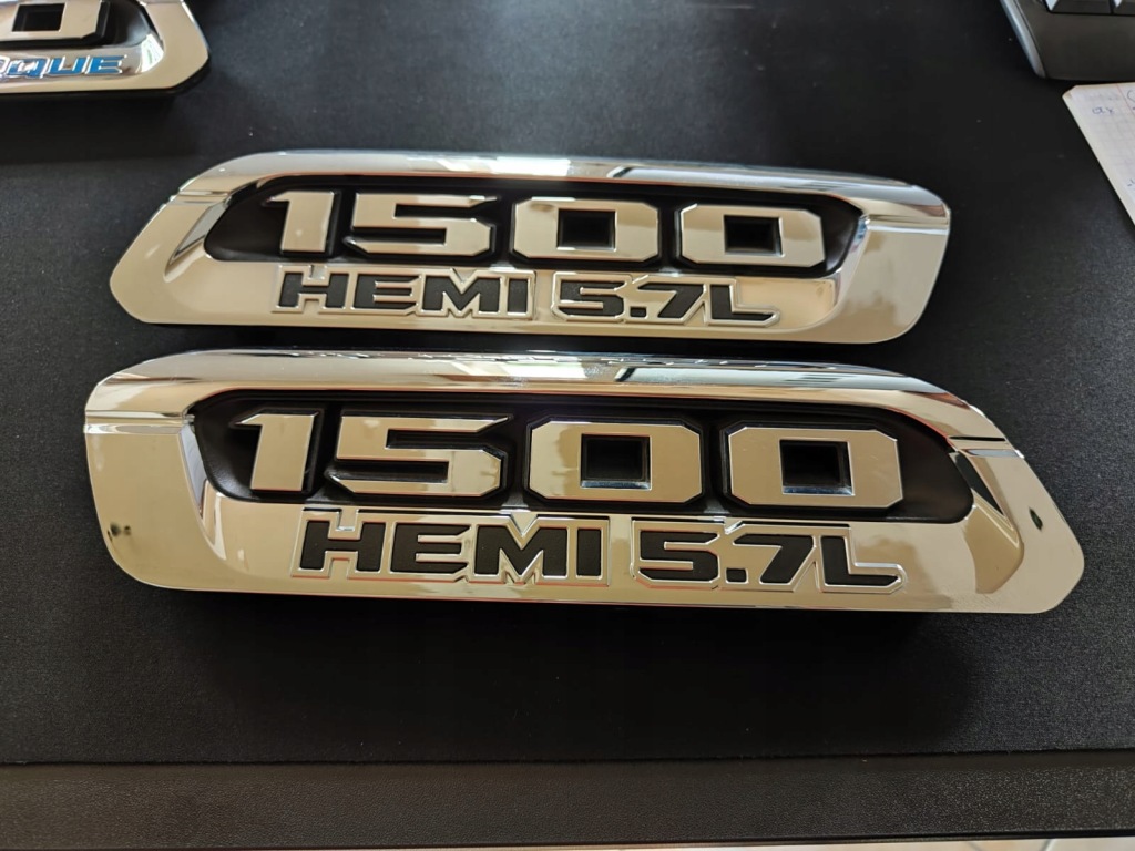 фото №1, Dodge ram 1500 5.7 hemi 19- решітка решітка радіатора емблема капот правий лівий