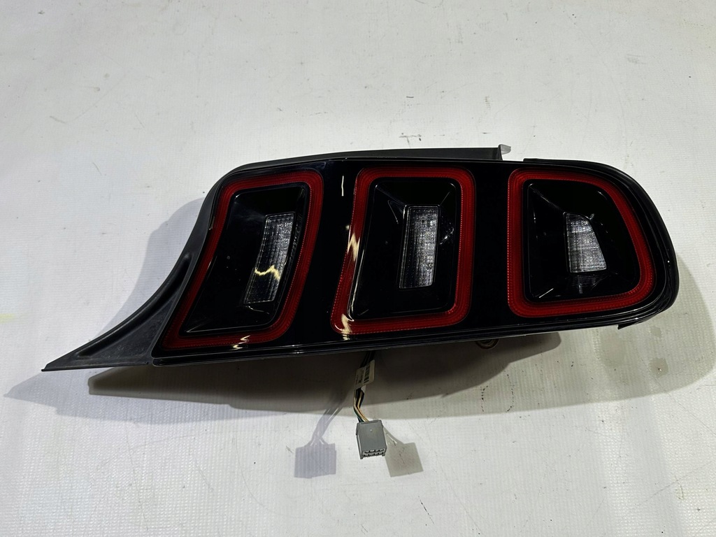 фото №9, Лампа задняя задняя правая led ford mustang 2013 - 2014