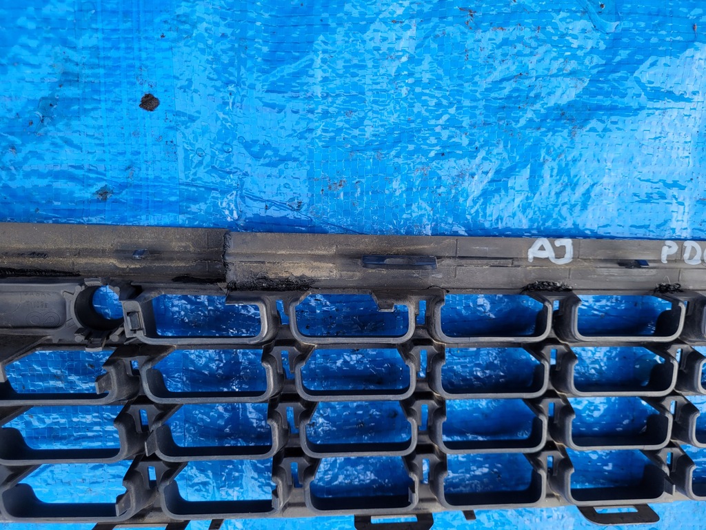 фото №8, Opel-części astra j решітка радіатора решітка середня бампера перед pdc 13294276