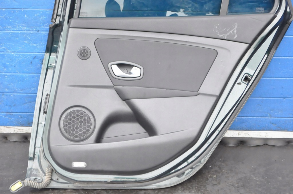 фото №8, Renault megane iii дверь правый задняя правое задние kombi