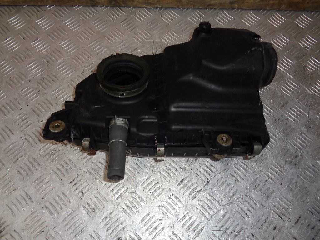 фото №6, Корпус фильтра воздуха honda civic vii 1.4 01-