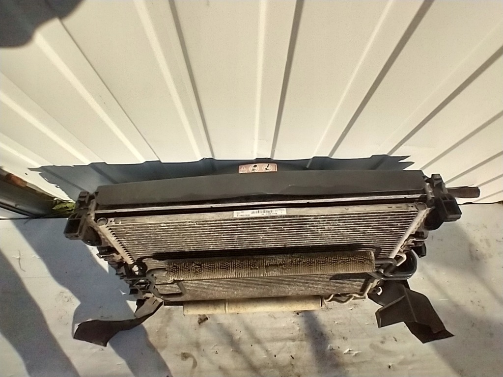 Купить Mercedes w211 cls w219 радиатор воды кондиционера вентилятор a2115001154