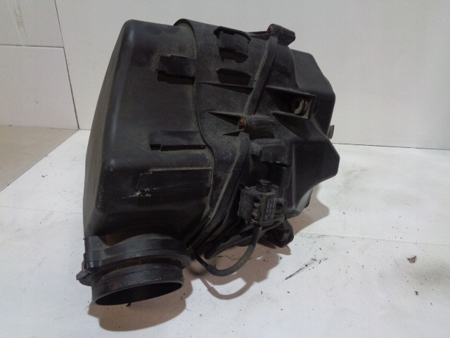 фото №12, Корпус фильтра воздуха a8 d3 3,2 fsi 06e133836