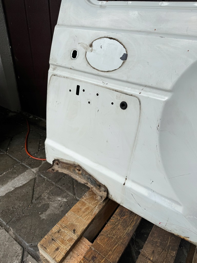 фото №7, Крышка багажника задняя задняя mitsubishi pajero i 1 82-90r.