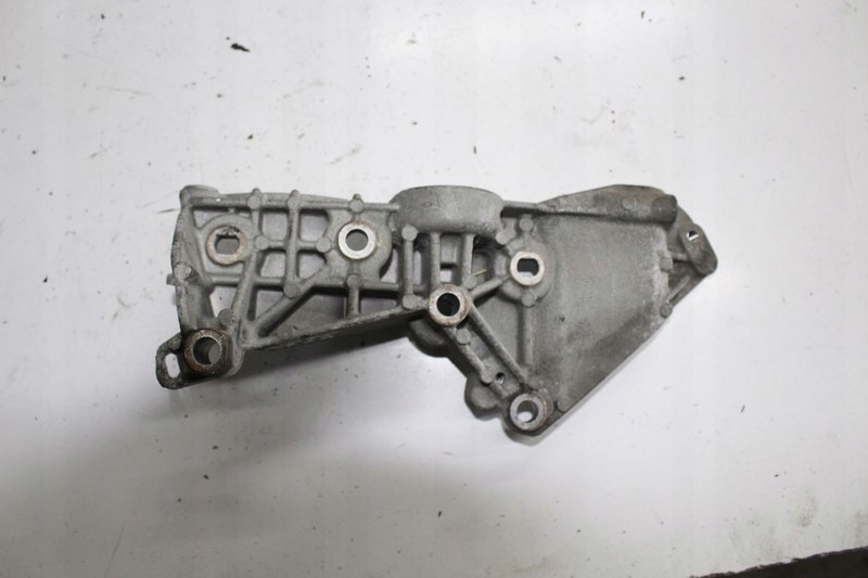 фото №1, Nissan note 06 1.5 кронштейн подушка двигуна