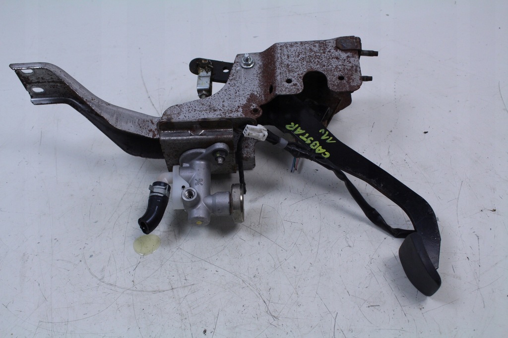 фото №5, Педаль тормоза nissan cabstar maxity 11r.