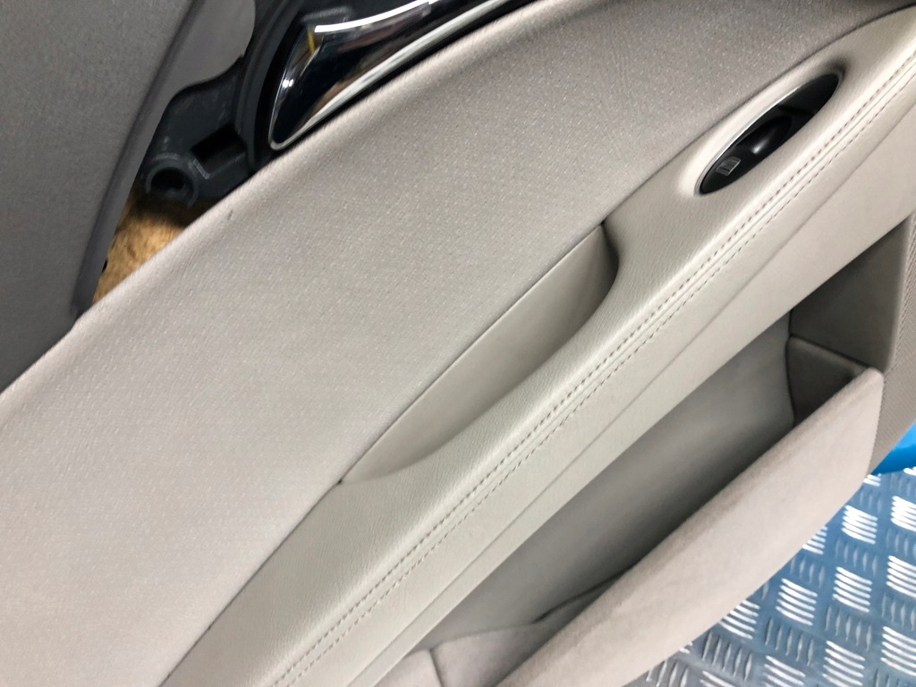 фото №3, Mercedes w211 обивка дверь левый задняя серая