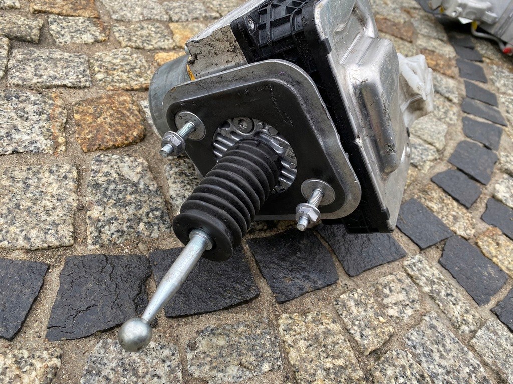 фото №11, Bmw 7 g70 g11 x1 u11 насос тормозная блок управления abs 5a8b0f0 оригинал