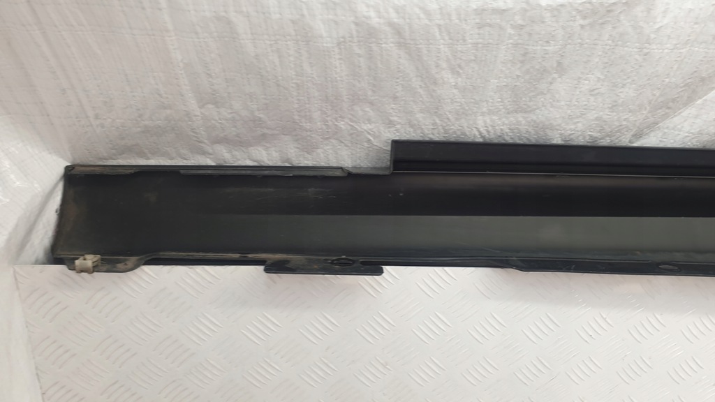 фото №11, Bmw 8 g16 m-pakiet молдинг порог правая