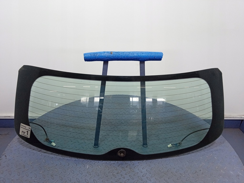 фото №1, Toyota avensis t27 t29 kombi стекло задняя