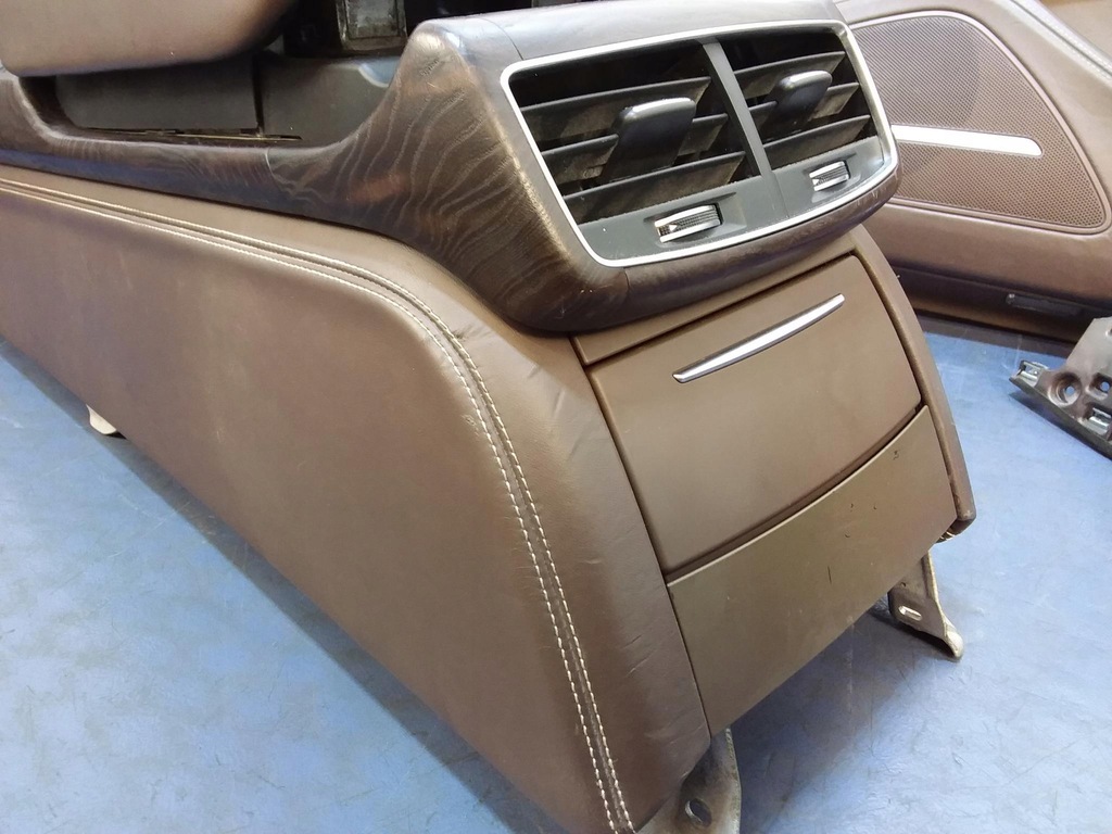 фото №8, Audi a8 d4 long сиденья заднее сиденье кожа салон balao