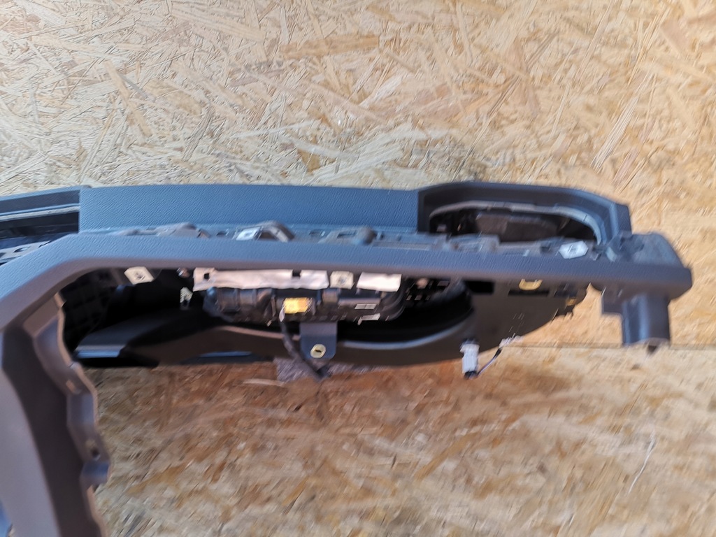 фото №14, Audi q3 83a приборная панель подушки безопасности ремни оригинал