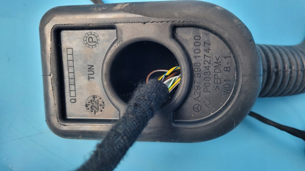 фото №6, Mercedes eqe w295 350+ 23r жгут трубопровод дверь левый перед a2955401910