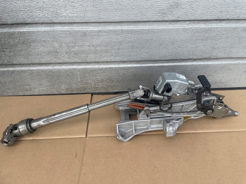 фото №1, Volvo v60 ii колонка кермова 32246782