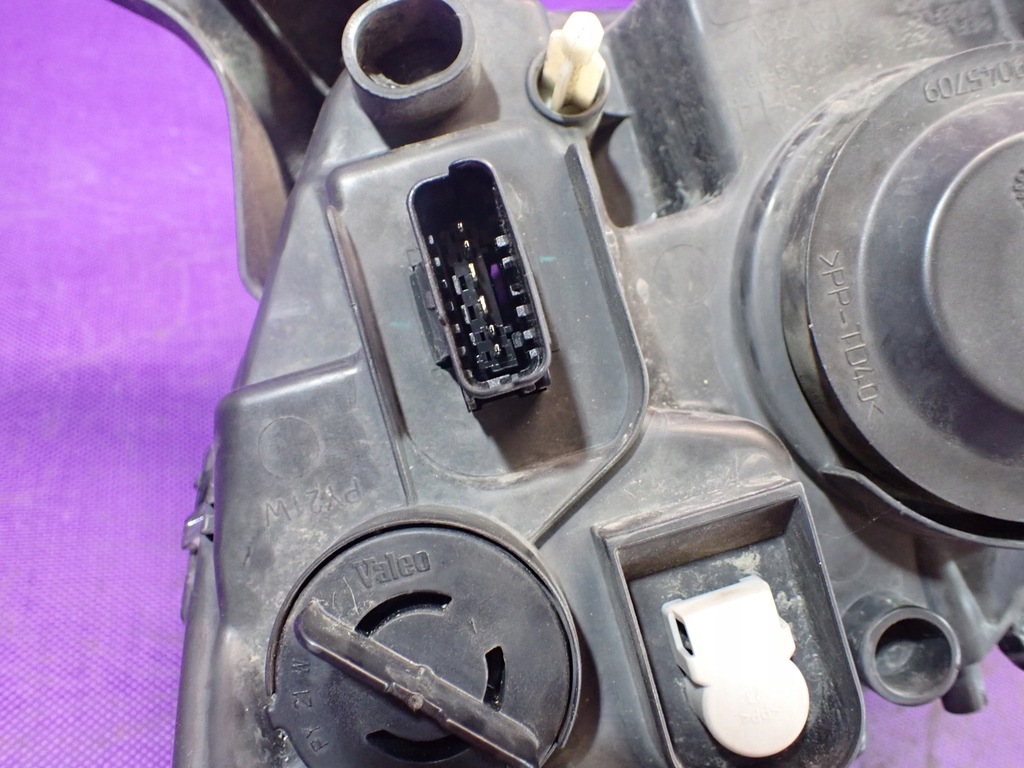 фото №9, Sandero ii фара правый лампа перед 260107615r