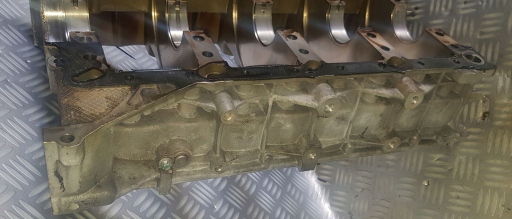 фото №7, Porsche cayenne 7p5 4.8 блок двигателя нижняя часть 948101113cr