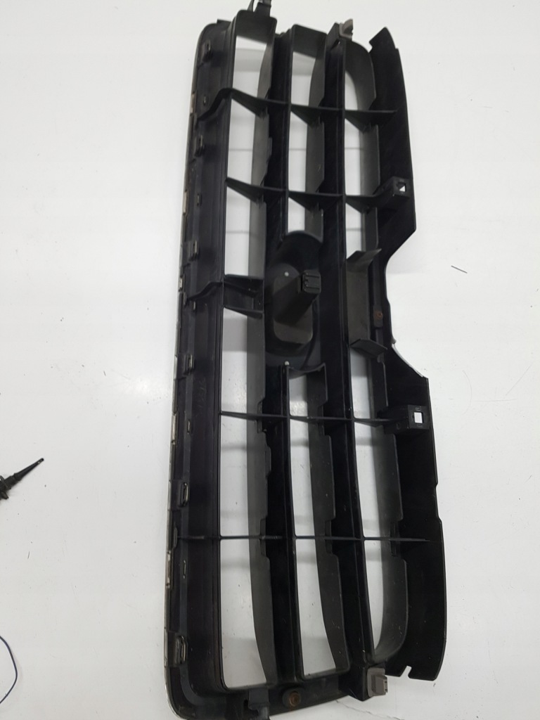 фото №5, Решётка радиатора радиатора subaru forester ii sg 91122sa070