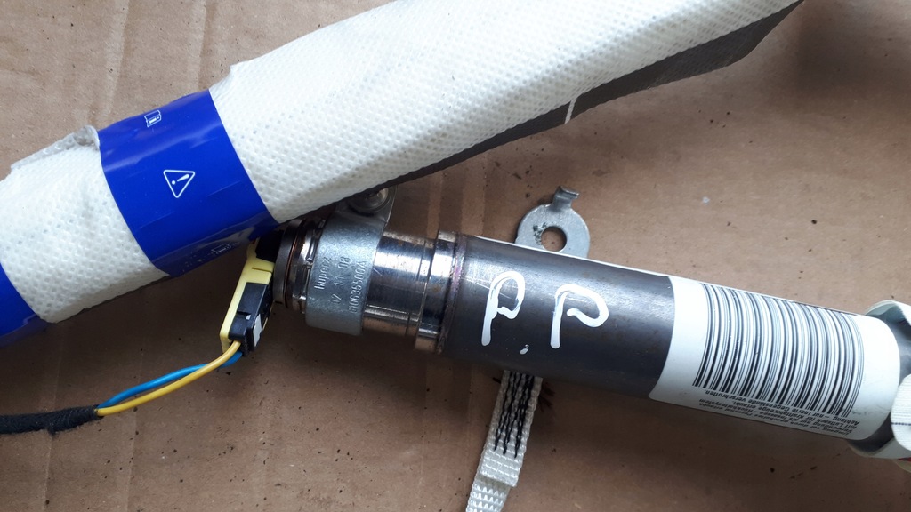 фото №8, A4 b8 s4 шторка безопасности правая перед подушка безопасности 8k0880742d