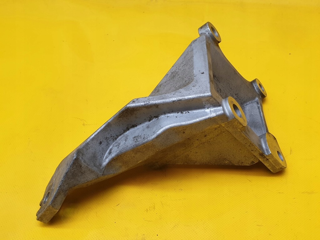 фото №3, Кронштейн двигателя nissan gt-r r35 3.8 vr38 11233 jf00a