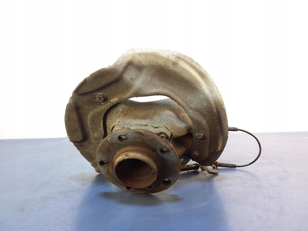 фото №1, Bmw 3 f34 gt 2.0 d поворотный кулак ступица левый перед