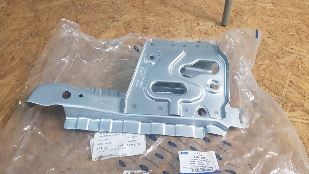 фото №5, Ford c-max ii 2 кронштейн крила передній