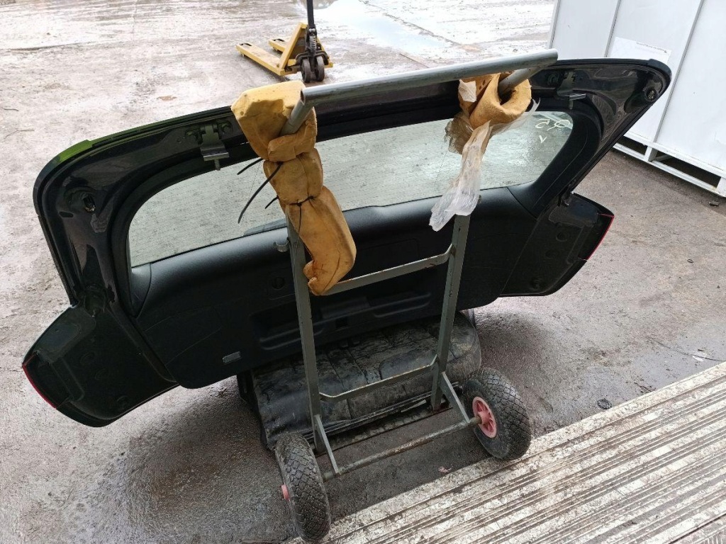 Audi q5 2 80a кришка багажника багажника Доставка