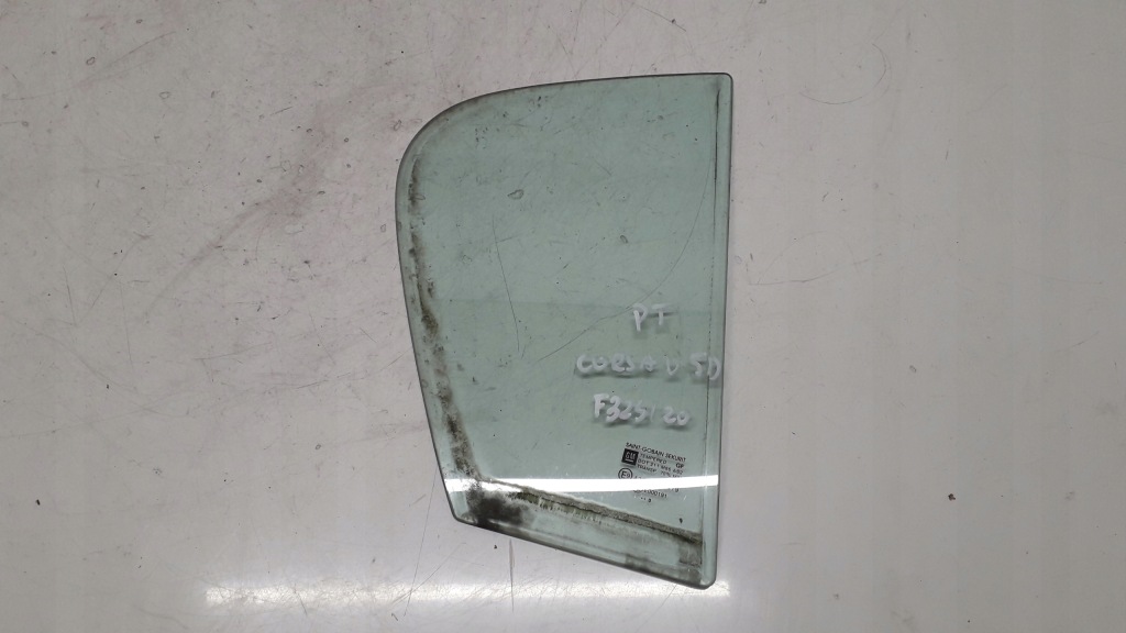 фото №1, Opel corsa d 5d стекло правый задняя треугольник