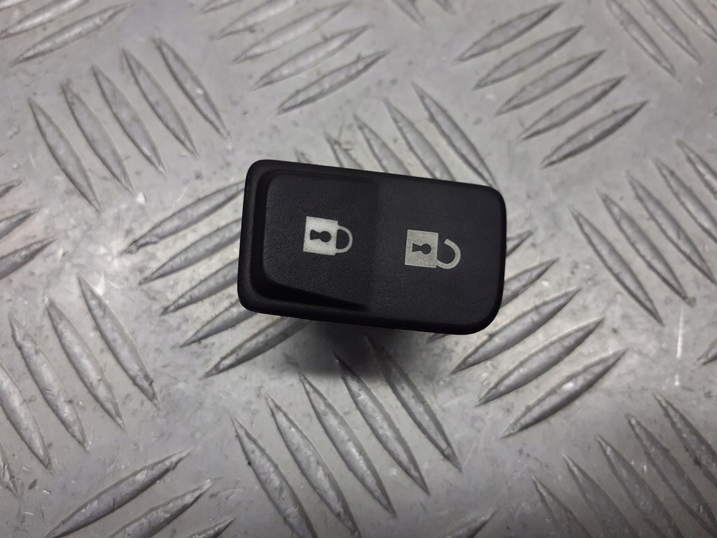 фото №1, Кнопка блокування двері лівий перед volvo v50 03451500