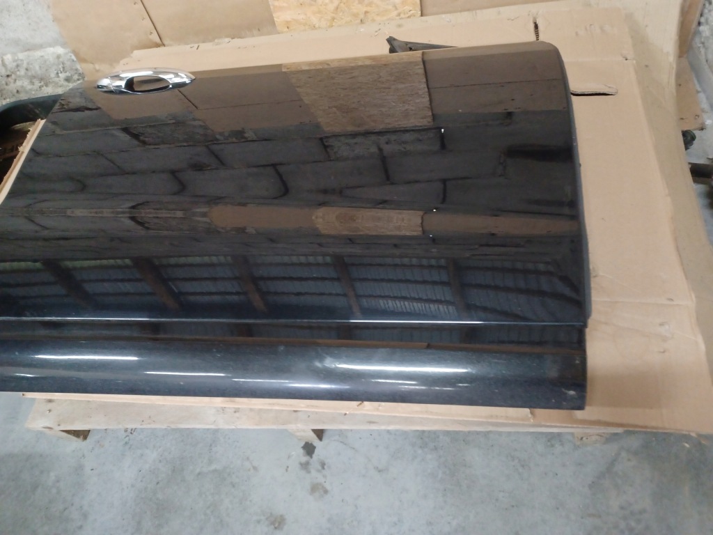 фото №4, Maserati levante дверь правое