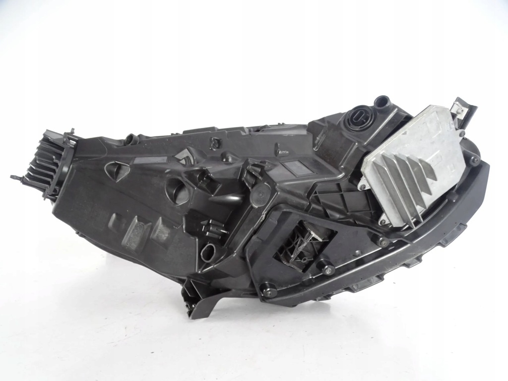 Фара перед передня ліва tesla 3 full led в Україні