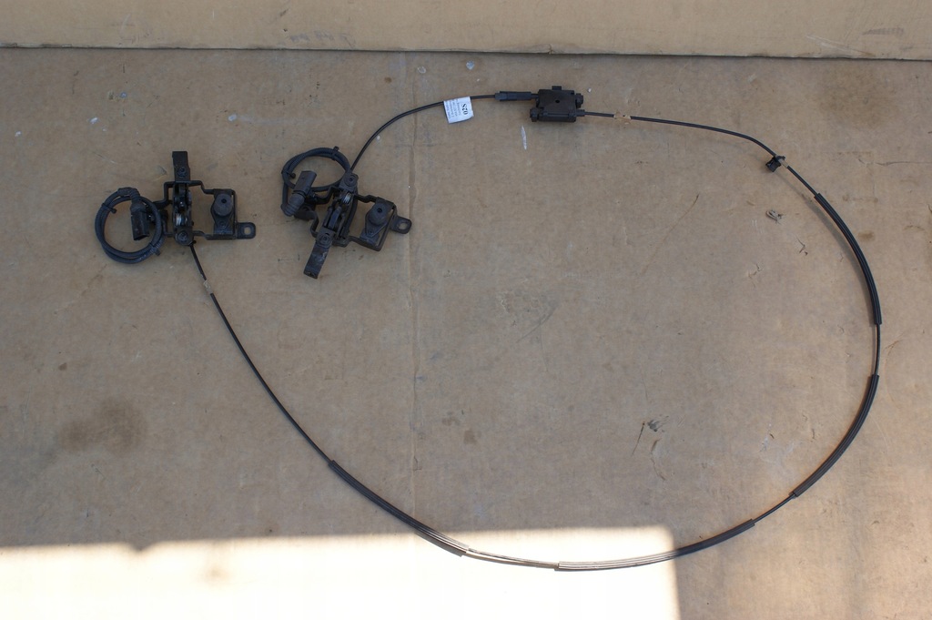 фото №1, Audi r8 4s замок замки крышки задняя kpl 4s8827540b