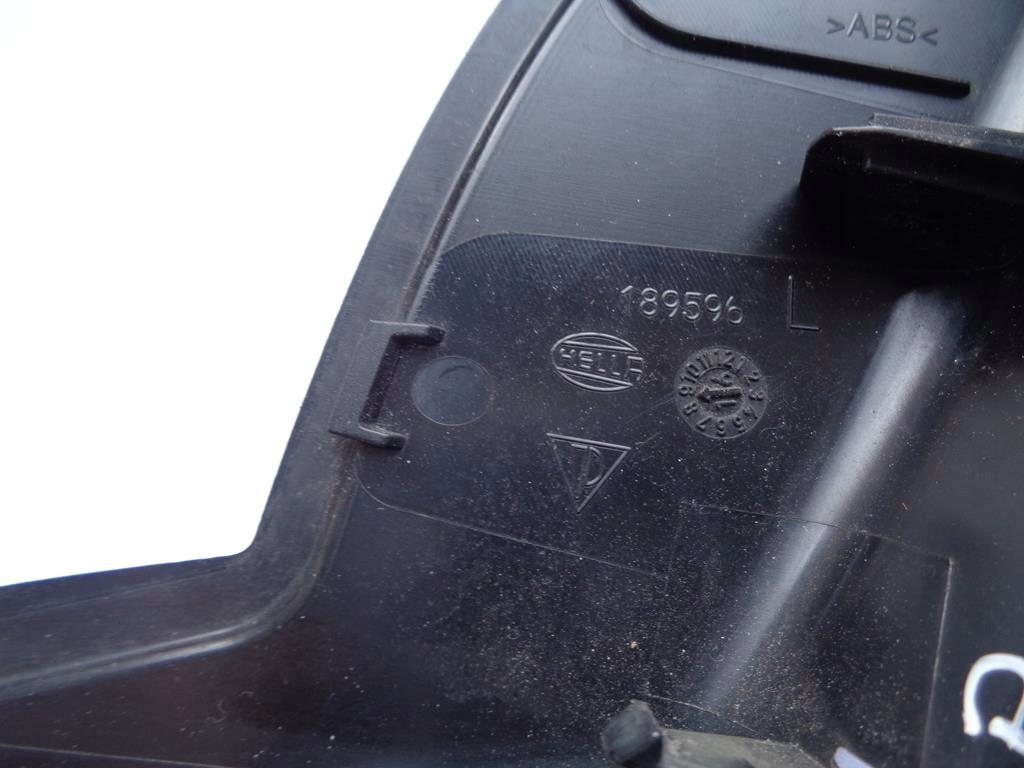 фото №8, Захист світло лампи задня ліва w кришка 95b945425e porsche macan